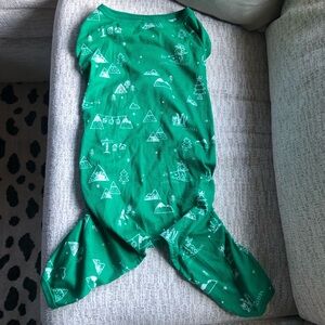 Large pet winterChristmas themed onesie. Green/white